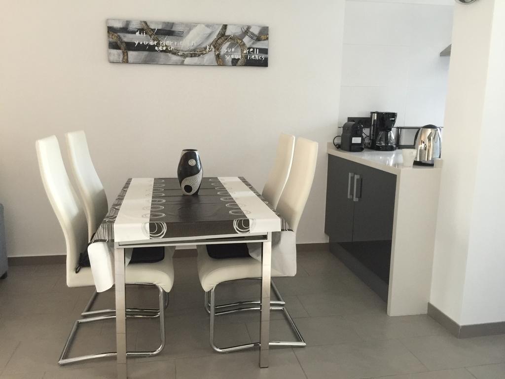 Apartment Oasisbeach La Zenia オリウエラ 部屋 写真