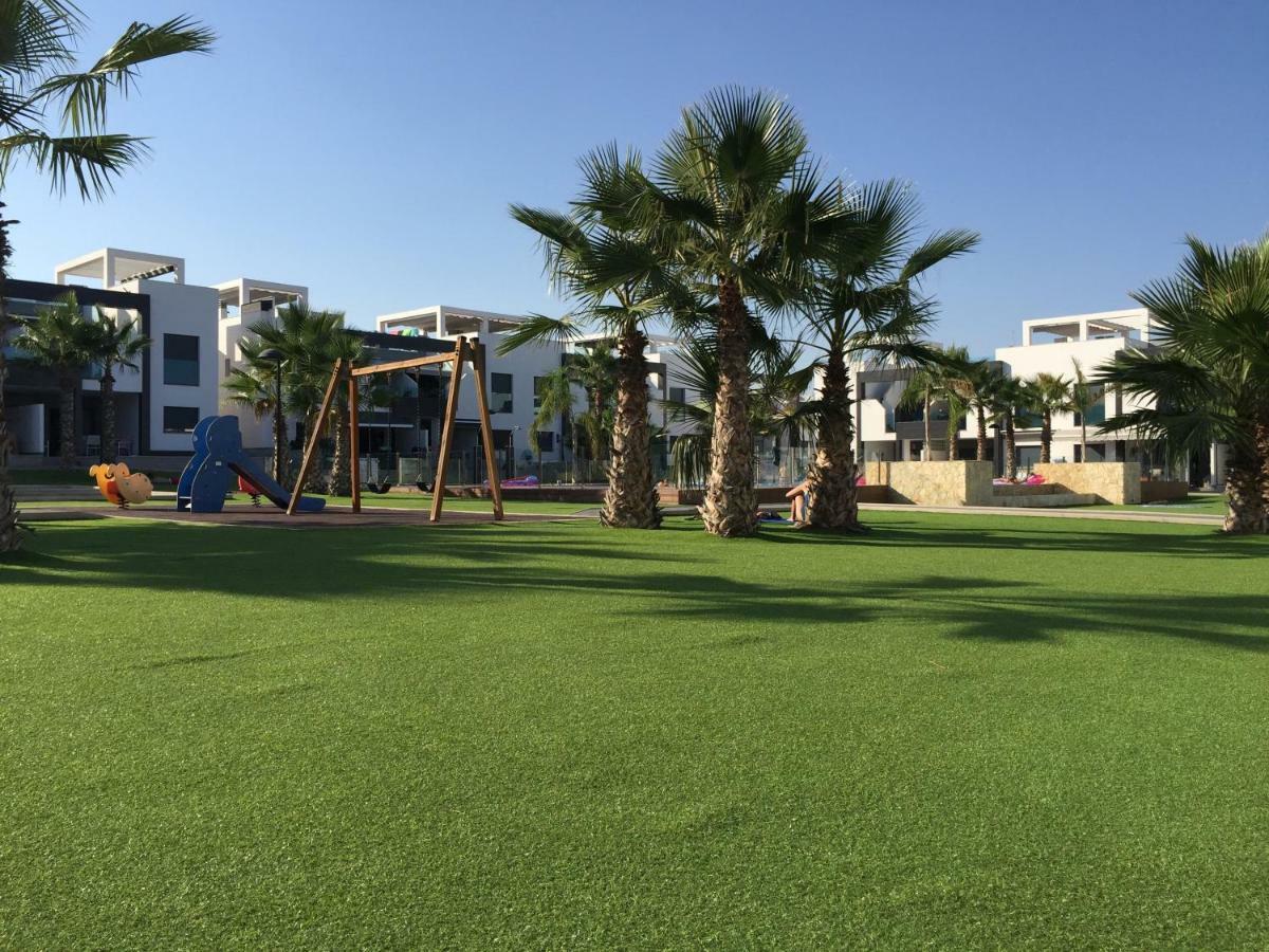 Apartment Oasisbeach La Zenia オリウエラ エクステリア 写真
